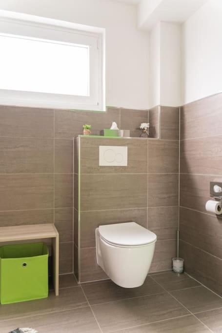 Ferienhaus Schoene Aussicht Ferienwohnung Gruen Hemfurth-Edersee Eksteriør billede
