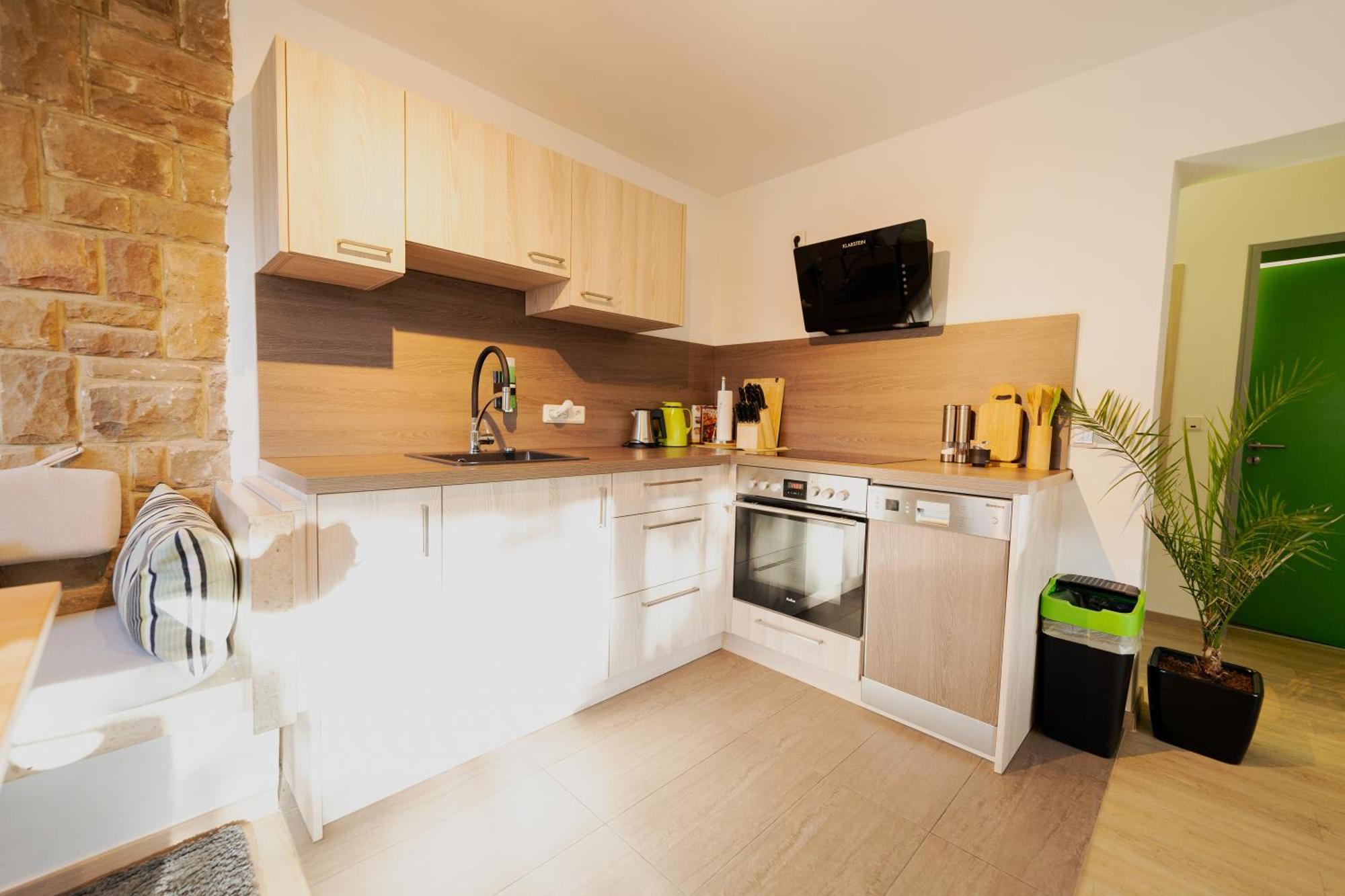 Ferienhaus Schoene Aussicht Ferienwohnung Gruen Hemfurth-Edersee Eksteriør billede